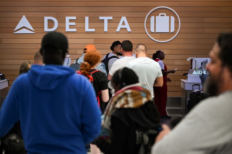 Microsoft says Delta’s ancient IT explains long outage after